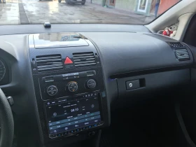 VW Touran, снимка 8
