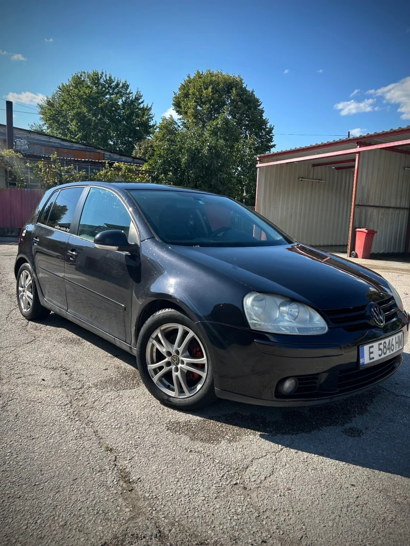 VW Golf, снимка 1 - Автомобили и джипове - 47232611