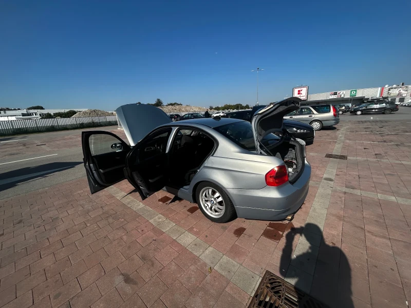 BMW 320 2.0 i, снимка 10 - Автомобили и джипове - 47360911