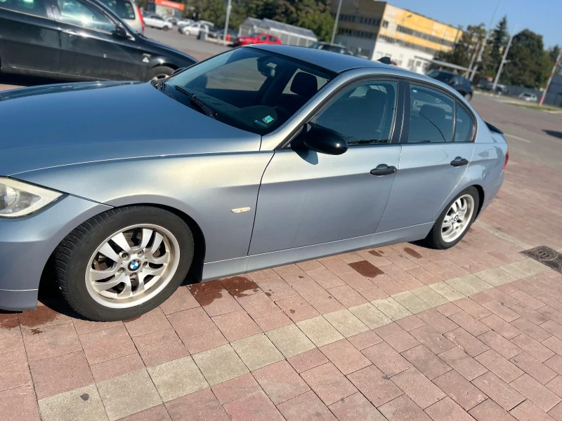 BMW 320 2.0 i, снимка 12 - Автомобили и джипове - 47360911