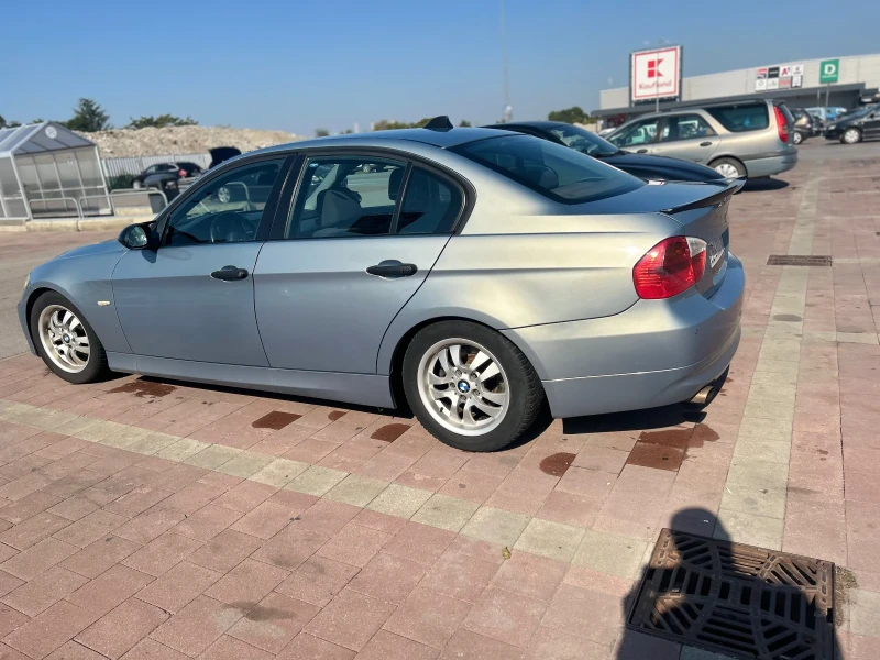 BMW 320 2.0 i, снимка 3 - Автомобили и джипове - 47360911