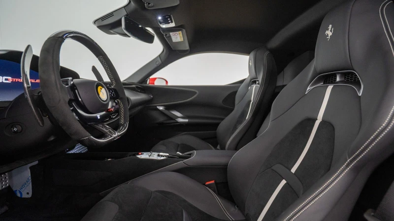 Ferrari SF 90 Stradale = Carbon Interior & Exterior= Гаранция, снимка 9 - Автомобили и джипове - 47629579