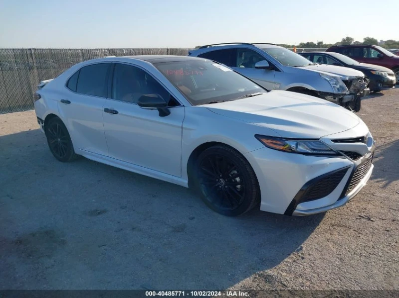 Toyota Camry 3.5L V-6 DI, DOHC, VVT, 301HP Front Wheel Drive, снимка 1 - Автомобили и джипове - 48357265