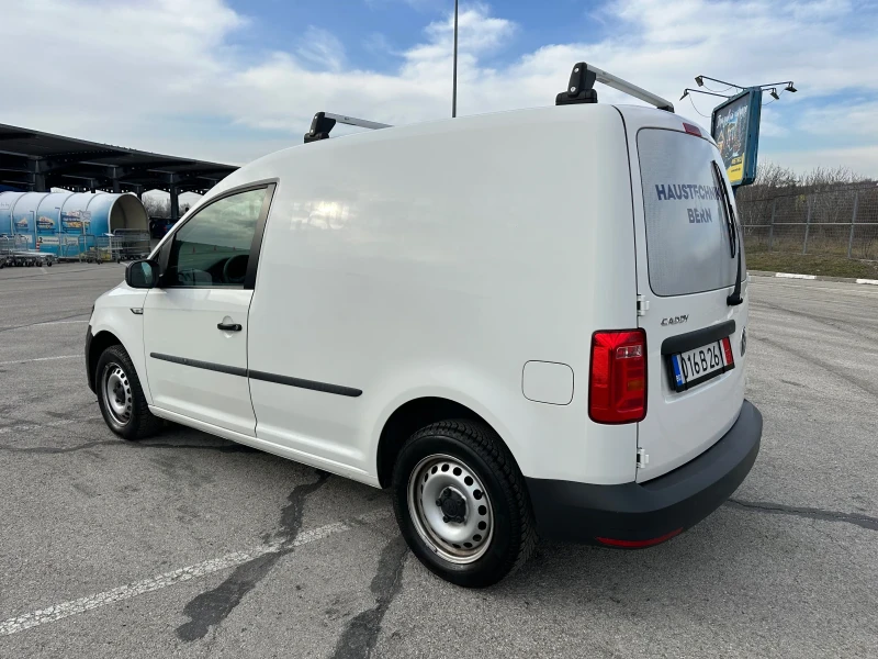 VW Caddy, снимка 5 - Автомобили и джипове - 48903588