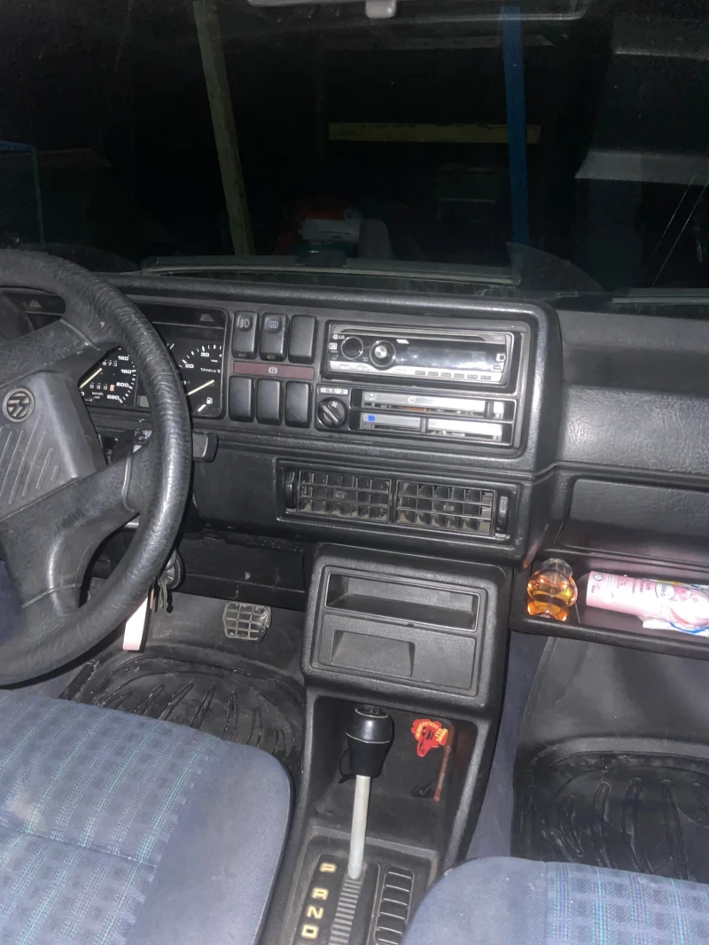 VW Golf, снимка 5 - Автомобили и джипове - 49454112