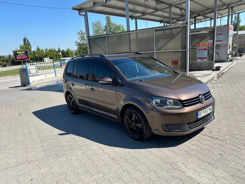 VW Touran, снимка 2 - Автомобили и джипове - 50309418