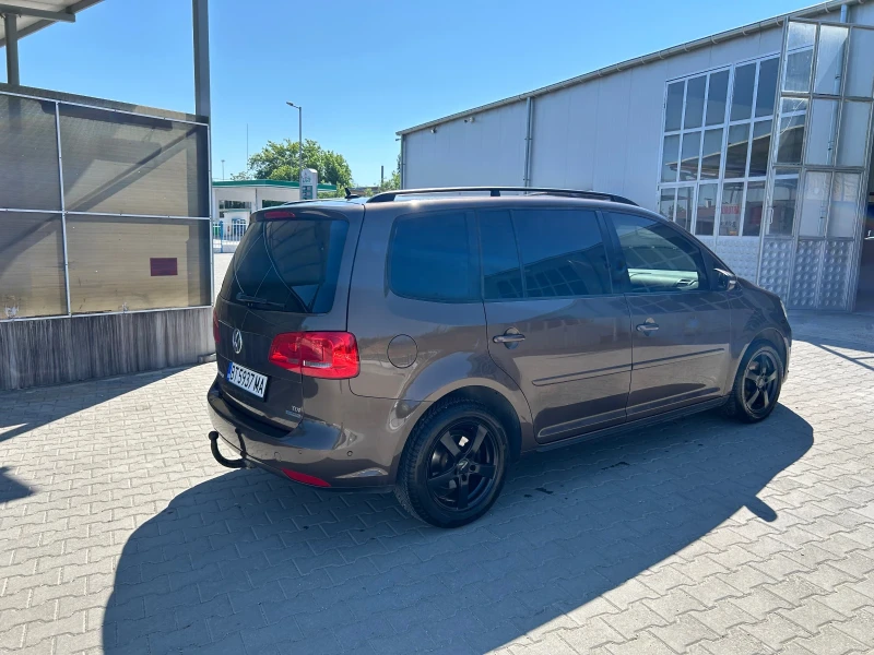 VW Touran, снимка 3 - Автомобили и джипове - 50309418