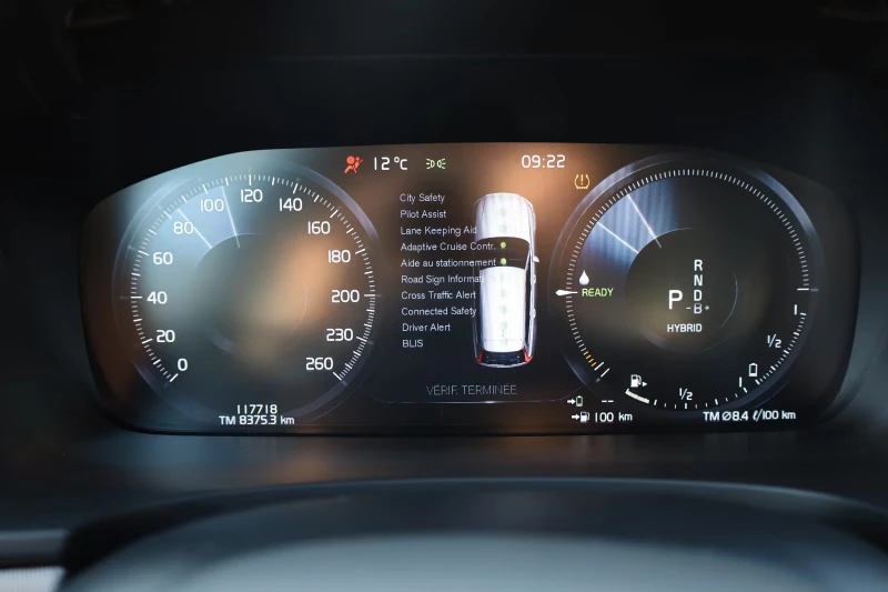 Volvo V90 T6/INSCRIPTION/341HP/PANO/NAVI/CAM/LED/KLESS/312g, снимка 10 - Автомобили и джипове - 51688337