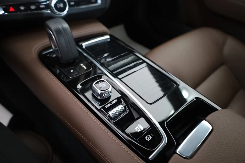 Volvo V90 T6/INSCRIPTION/341HP/PANO/NAVI/CAM/LED/KLESS/312g, снимка 14 - Автомобили и джипове - 51688337