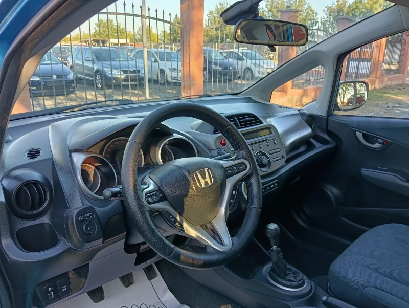 Honda Jazz 1.4i EXCLUSIVE, снимка 10 - Автомобили и джипове - 51771096