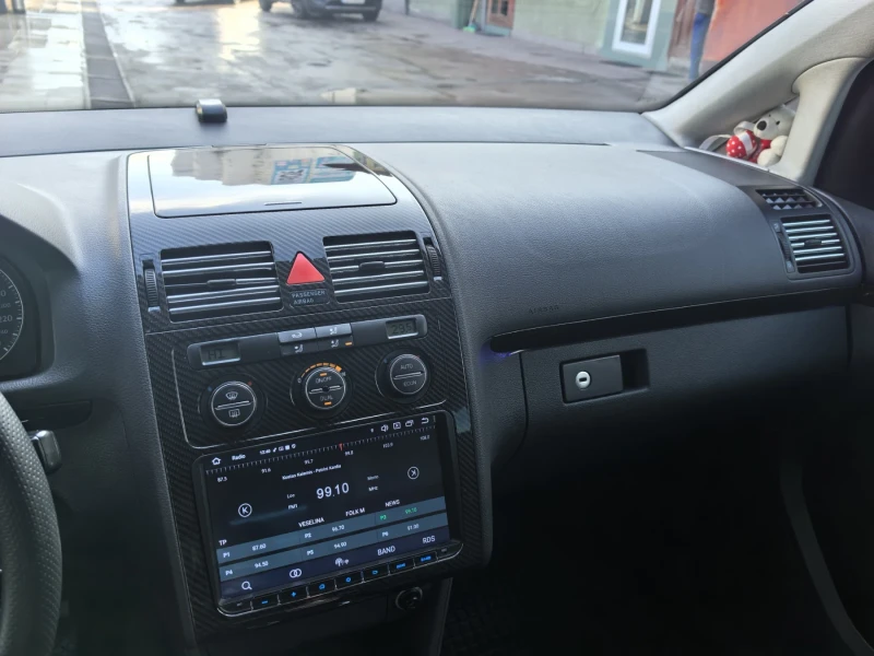 VW Touran, снимка 8 - Автомобили и джипове - 52883295