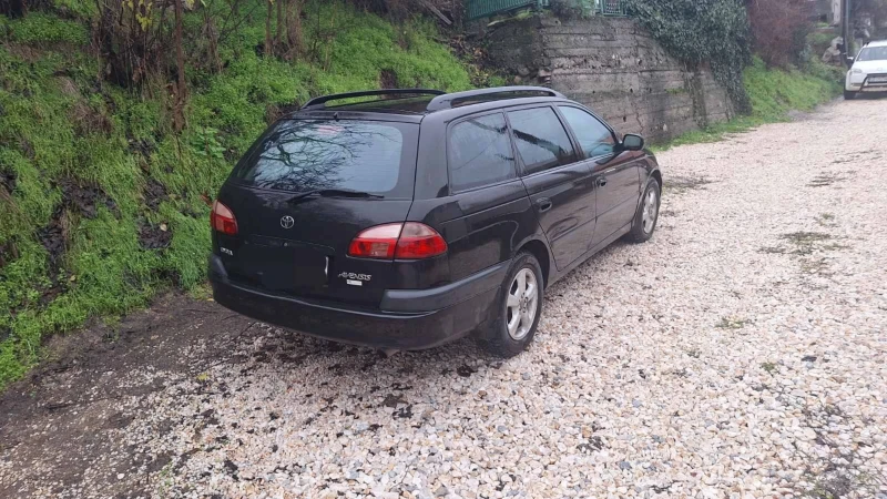 Toyota Avensis, снимка 2 - Автомобили и джипове - 52895936