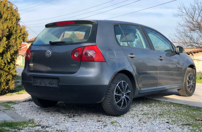 VW Golf 1.9/105tdi, снимка 3 - Автомобили и джипове - 52922580