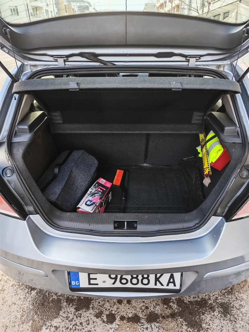 Opel Astra, снимка 12 - Автомобили и джипове - 53087335