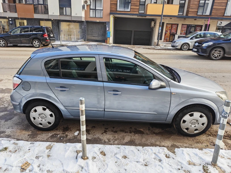 Opel Astra, снимка 4 - Автомобили и джипове - 53087335