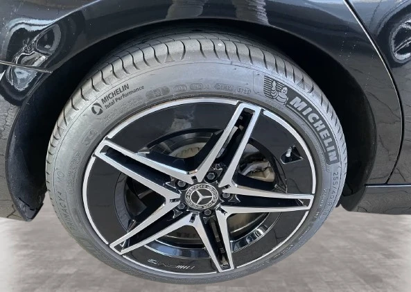Mercedes-Benz C 300 е = AMG Line = Premium Гаранция - изображение 4