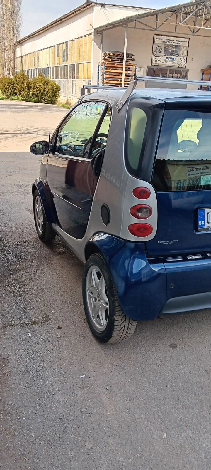 Smart Fortwo 0.7i, снимка 9 - Автомобили и джипове - 54138462