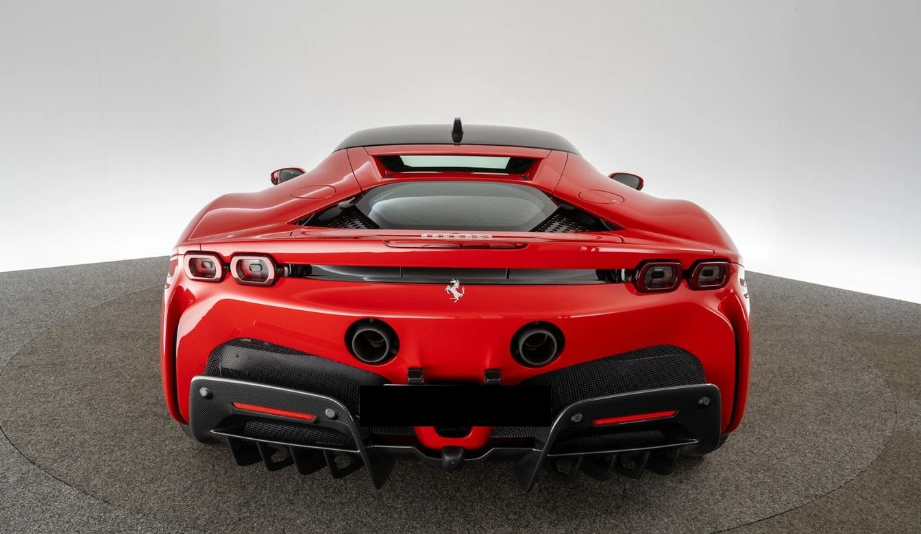 Ferrari SF 90 Stradale = Carbon Interior & Exterior= Гаранция - изображение 2