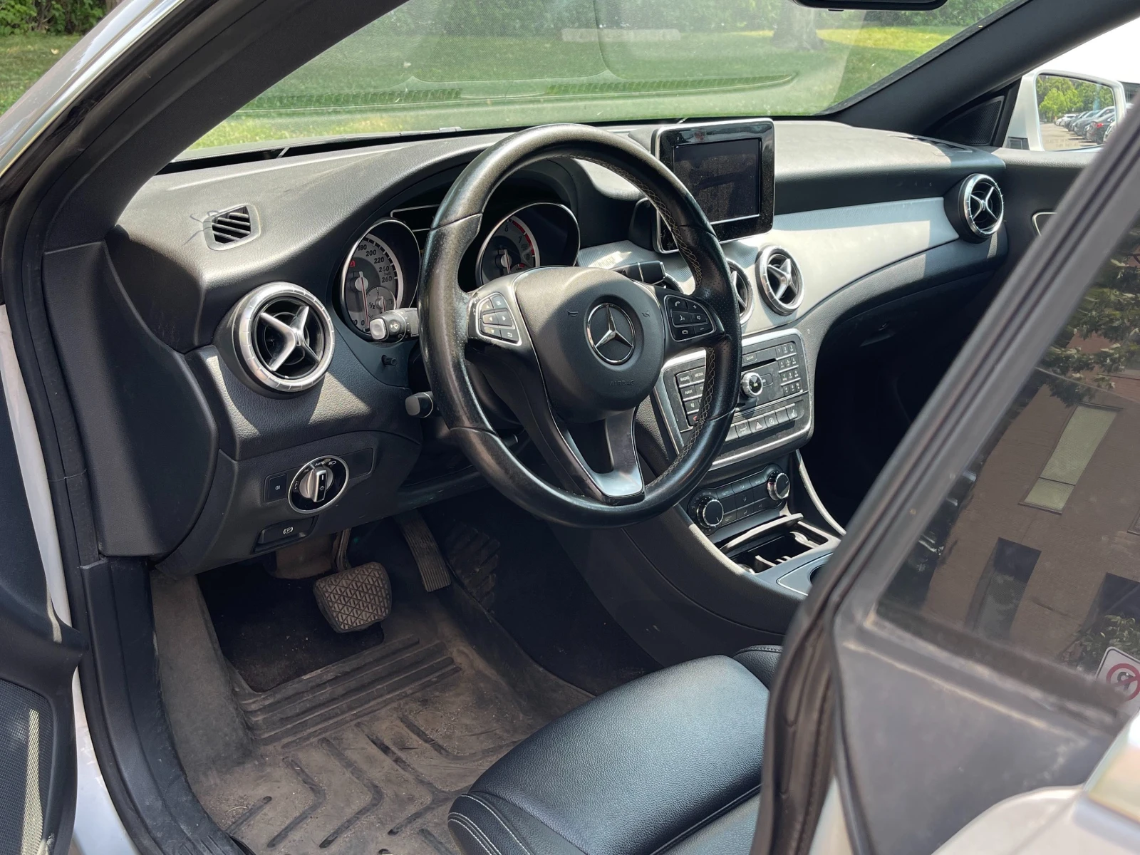 Mercedes-Benz CLA 250 * ЦЕНА ДО БЪЛГАРИЯ * (CARFAX) - изображение 7