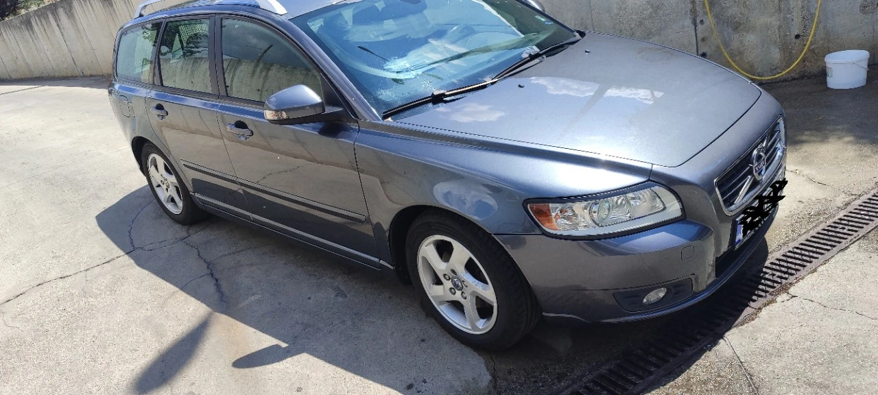 Volvo V50 D2 E drive - изображение 3