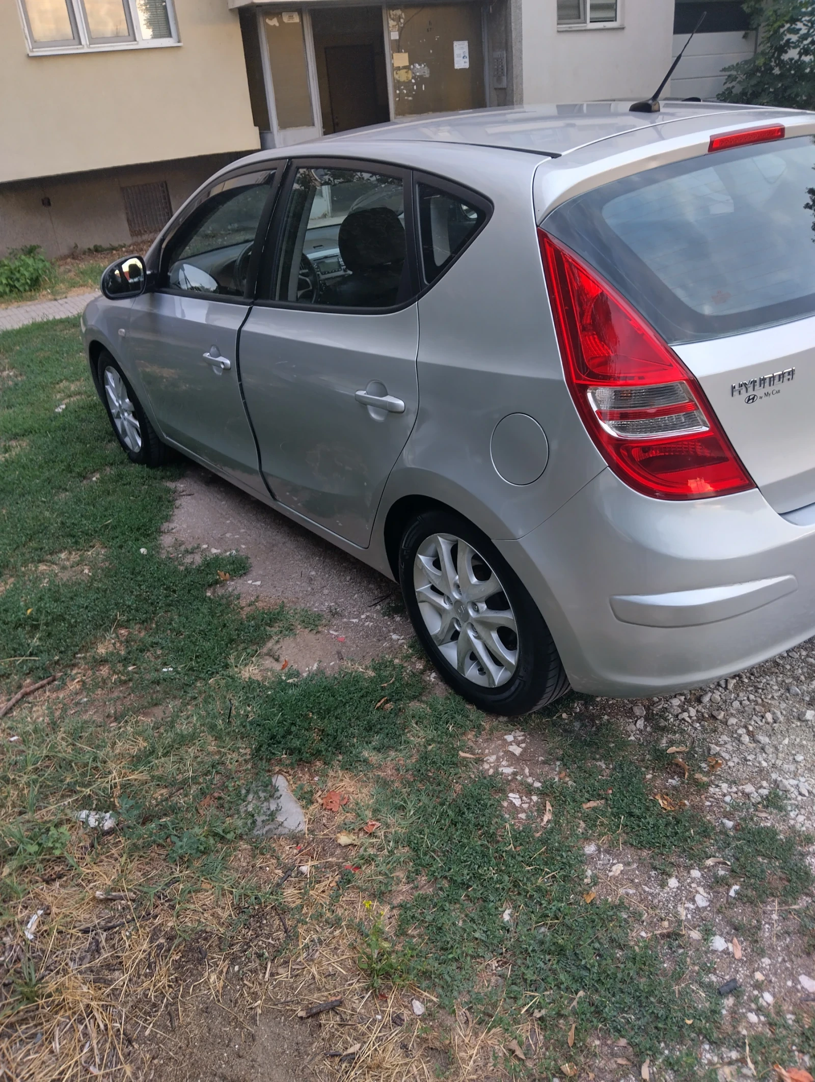 Hyundai I30 1.6crd - изображение 2