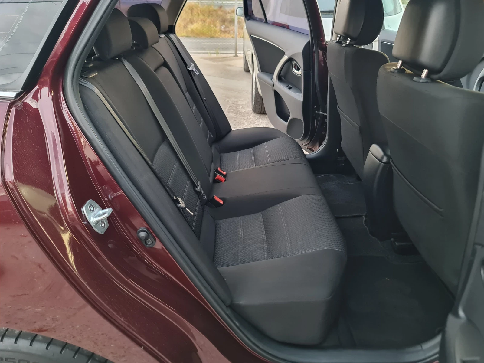 Toyota Avensis 1.8 Vvti FaceLift  | Mobile.bg   10