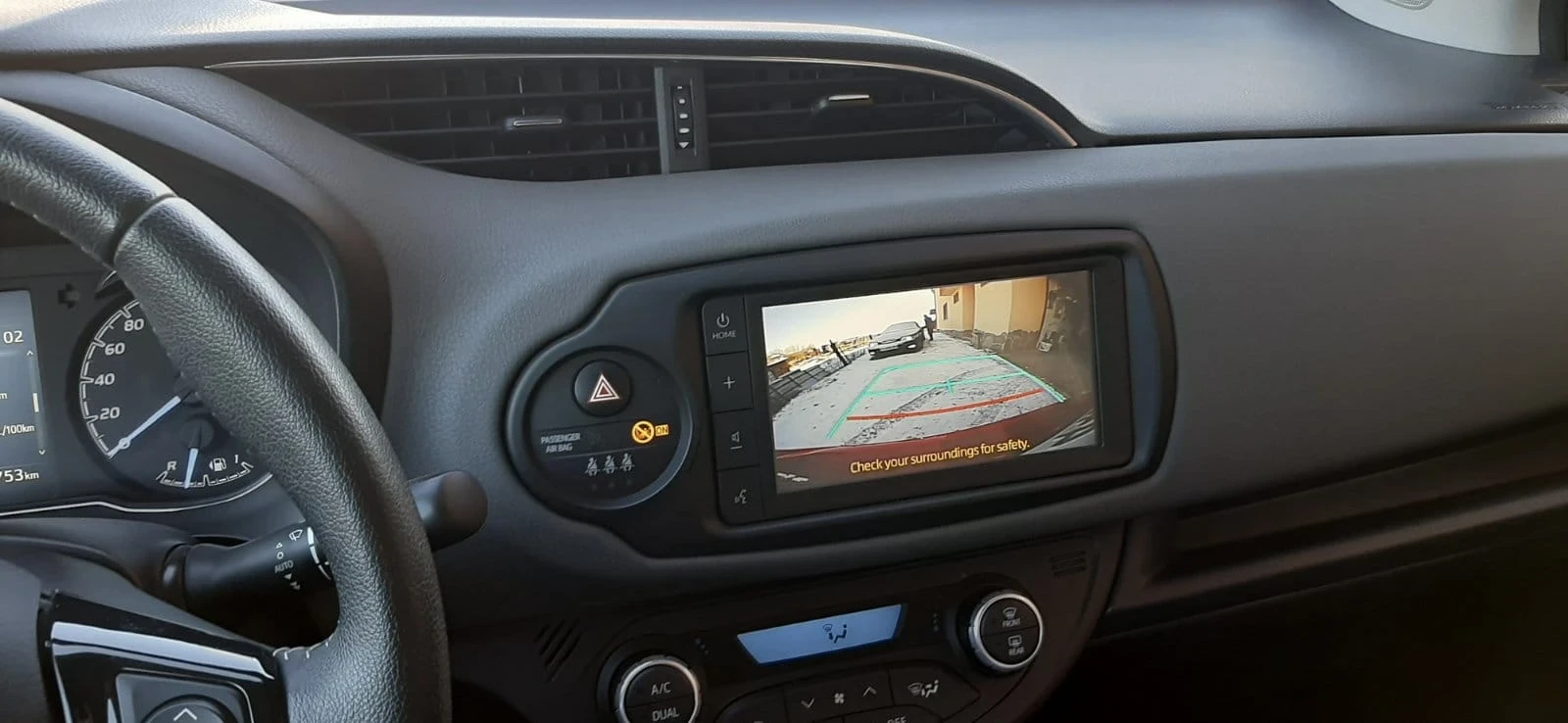 Toyota Yaris 1.5 Бензин / Luna - изображение 8