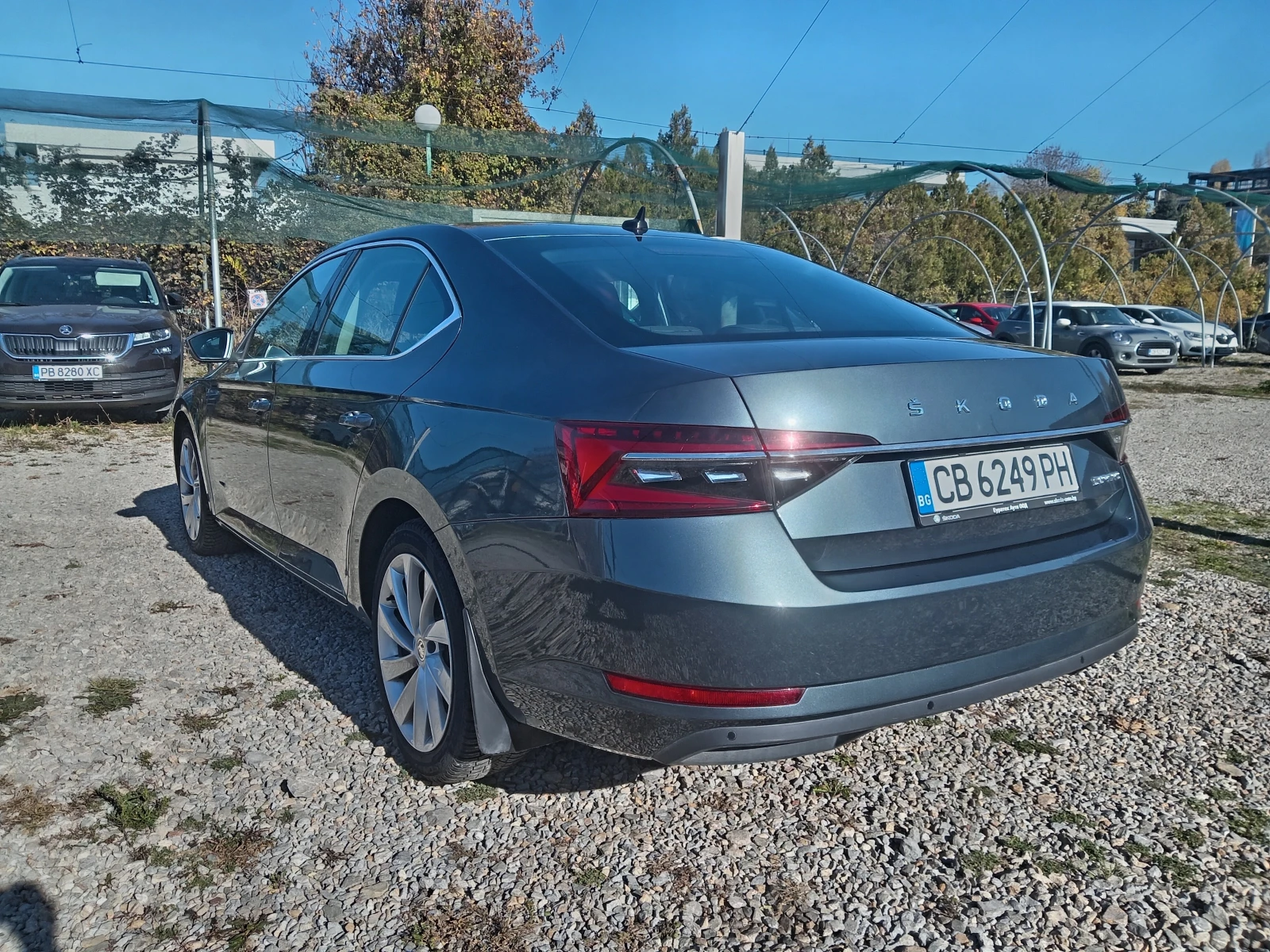 Skoda Superb 2.0TDI DSG - изображение 5