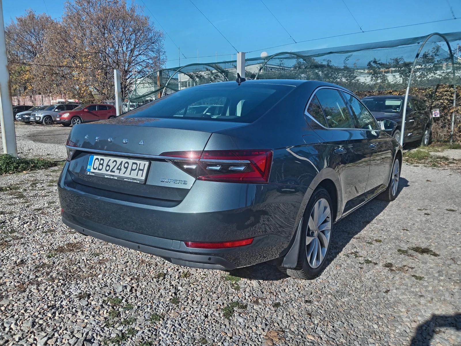Skoda Superb 2.0TDI DSG - изображение 6