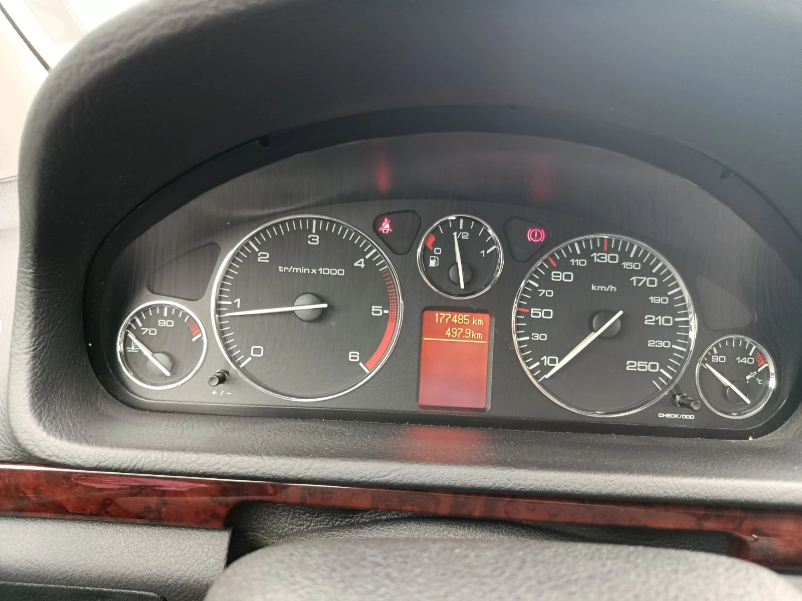 Peugeot 407 HDi - изображение 9