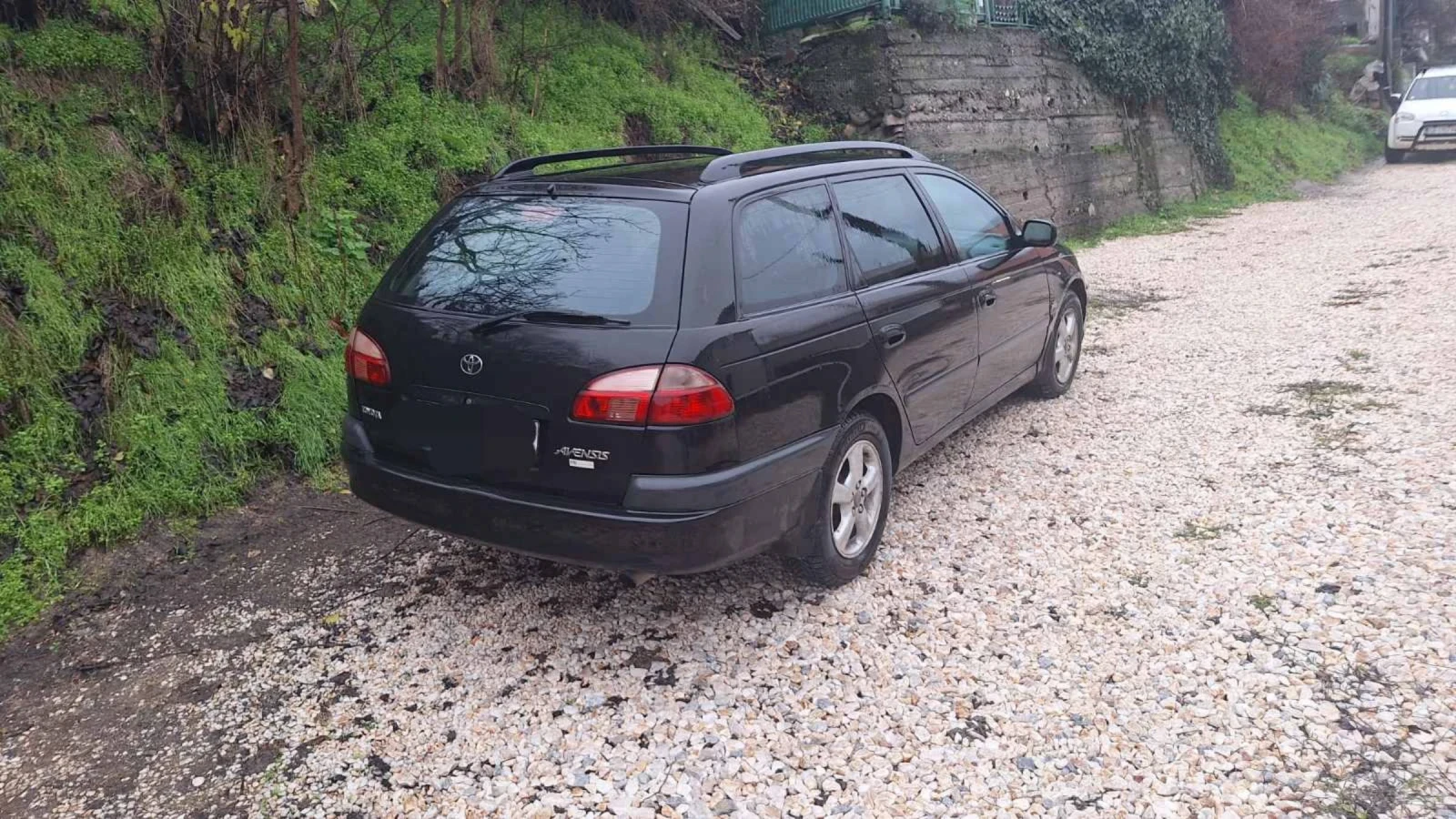 Toyota Avensis  - изображение 2