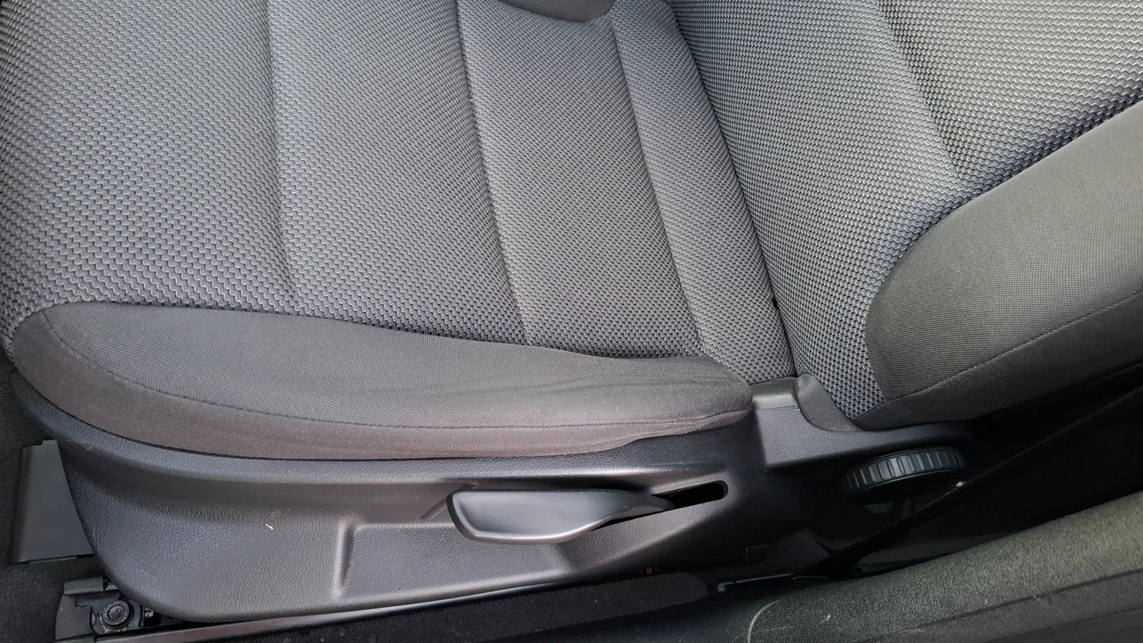 Audi A3 1.6TDI, PANORAMA, снимка 14 - Автомобили и джипове - 53829828