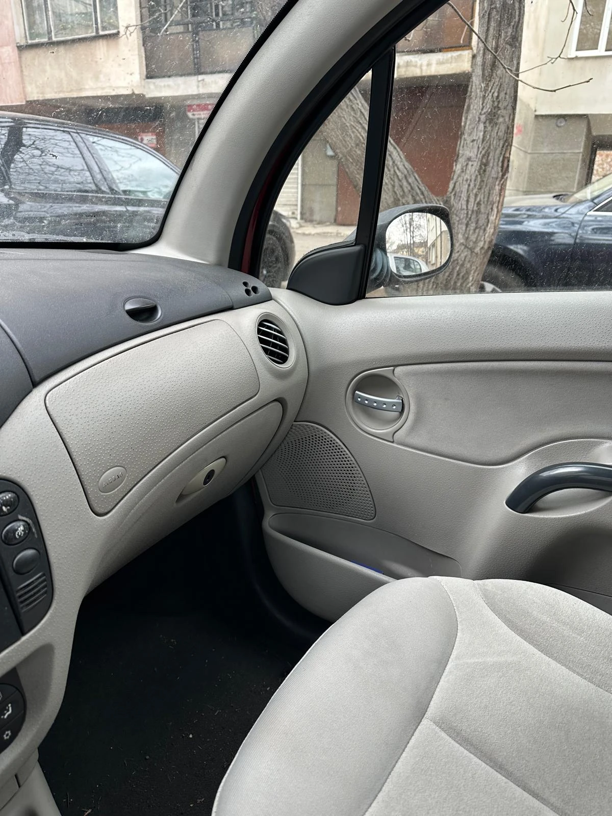 Citroen C3, снимка 7 - Автомобили и джипове - 54009613