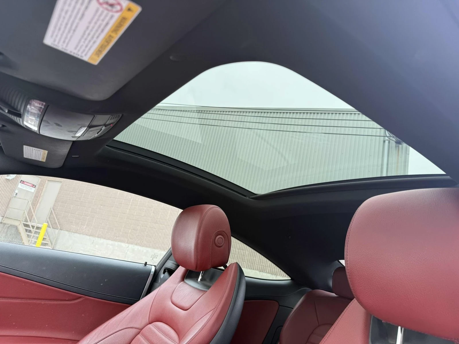 Mercedes-Benz C 43 AMG AMG* Night-pkg* Burmester* Digital* Keyless, снимка 11 - Автомобили и джипове - 54022081