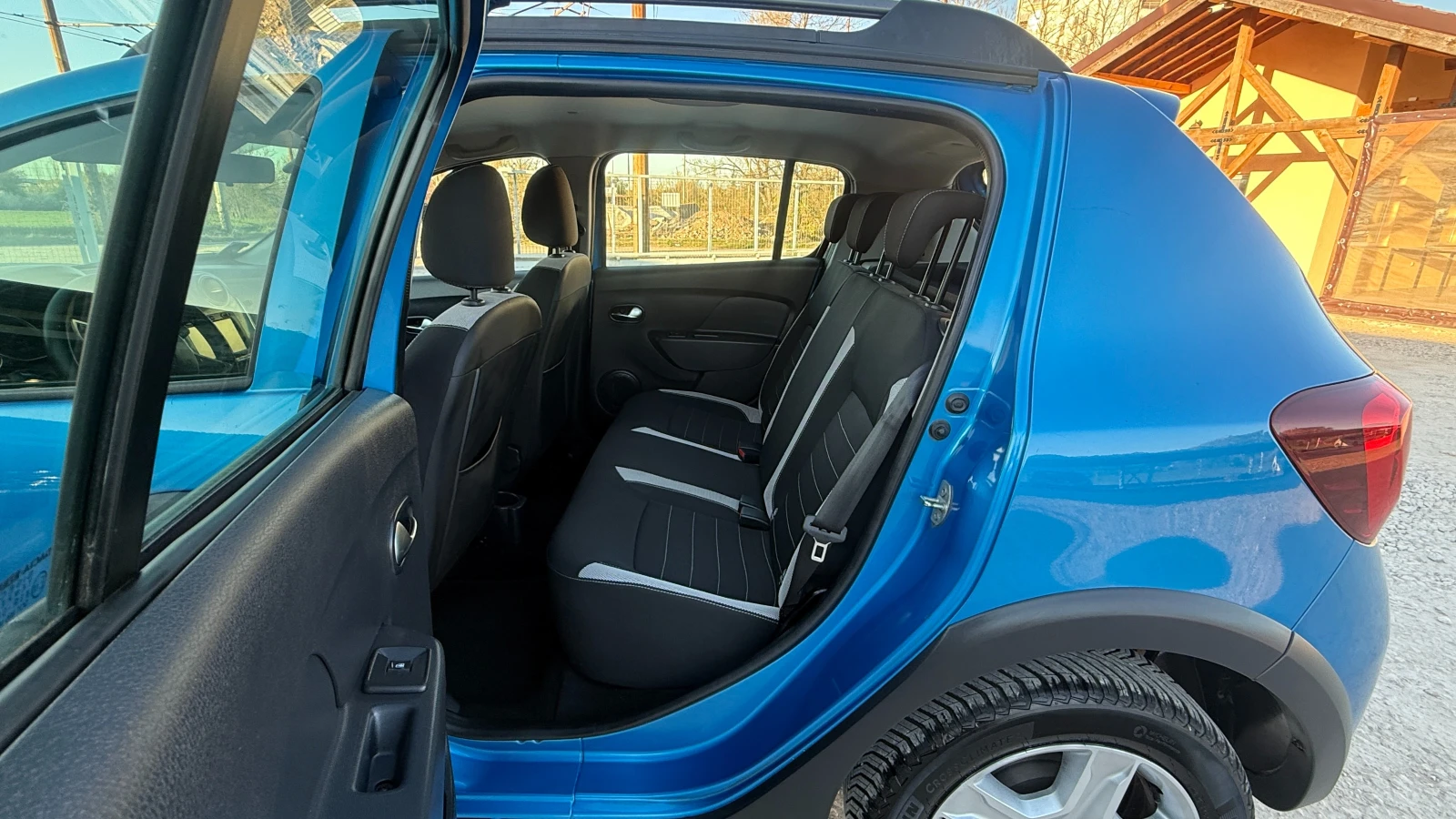 Dacia Sandero STEPWAY/0.900/90кс/ГАЗ/GPL/EURO 6B/ВНОС ОТ ИТАЛИЯ, снимка 17 - Автомобили и джипове - 54138236