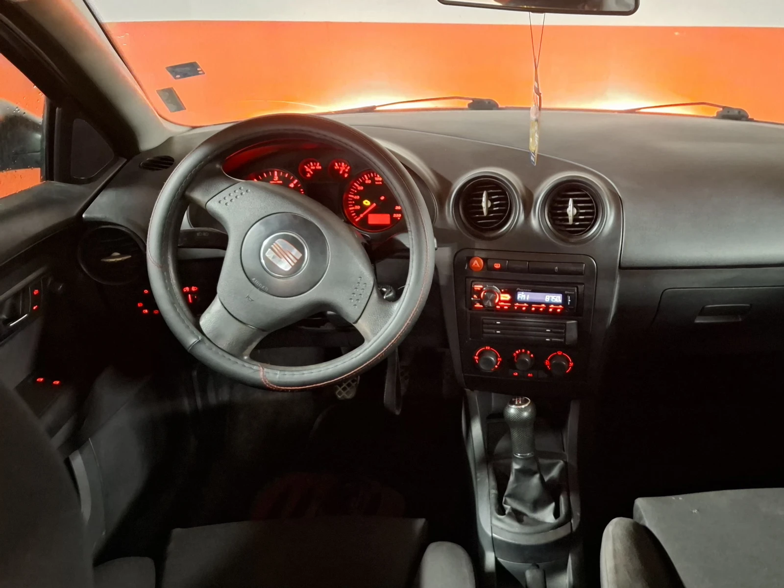 Seat Ibiza 1.4 TDI (75 k.c.) | Mobile.bg � ����������� 6