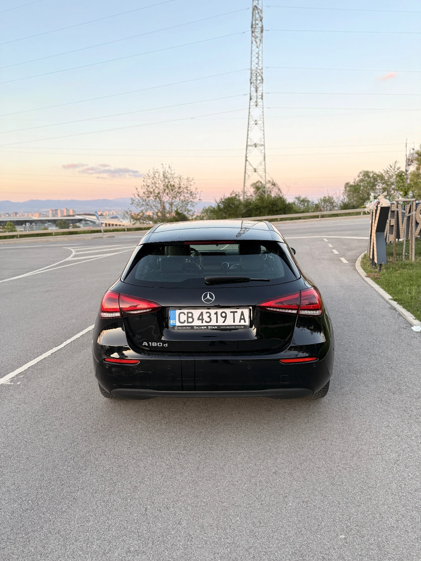 Mercedes-Benz A 180, снимка 3 - Автомобили и джипове - 54574691
