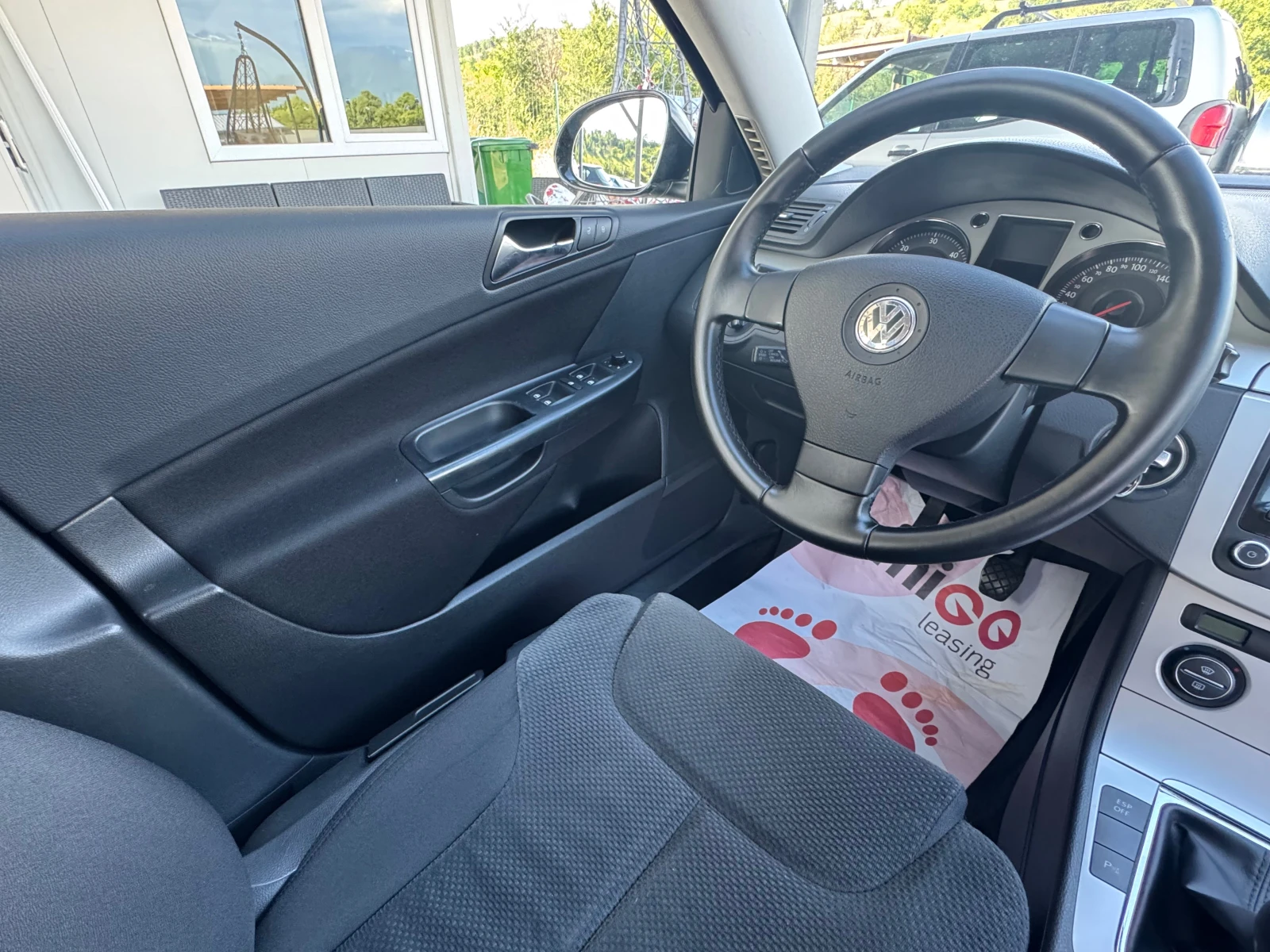 VW Passat 2.0TDi-CommonRail, снимка 12 - Автомобили и джипове - 54981680