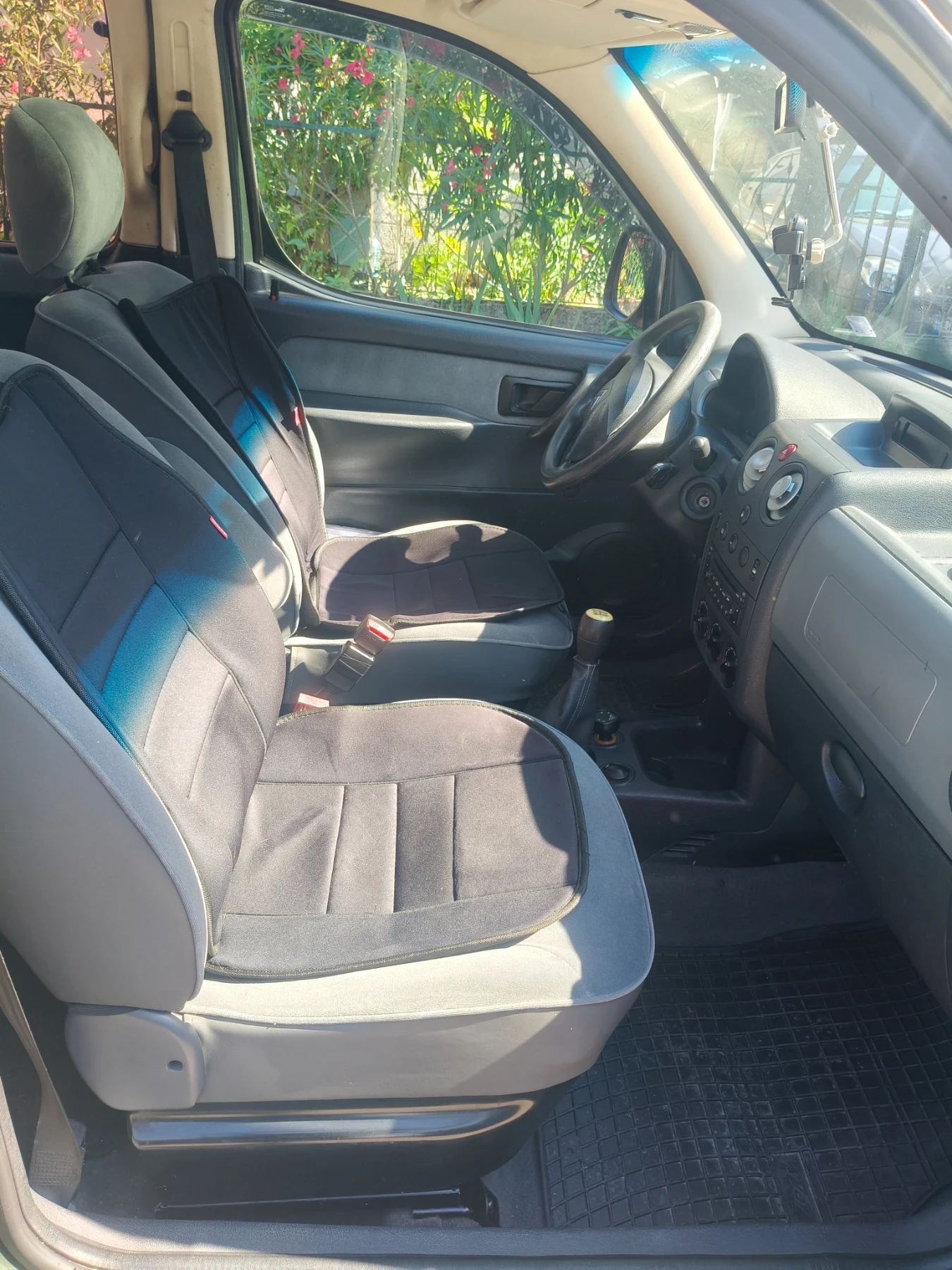 Citroen Berlingo Мултиспейс, снимка 5 - Автомобили и джипове - 55373071