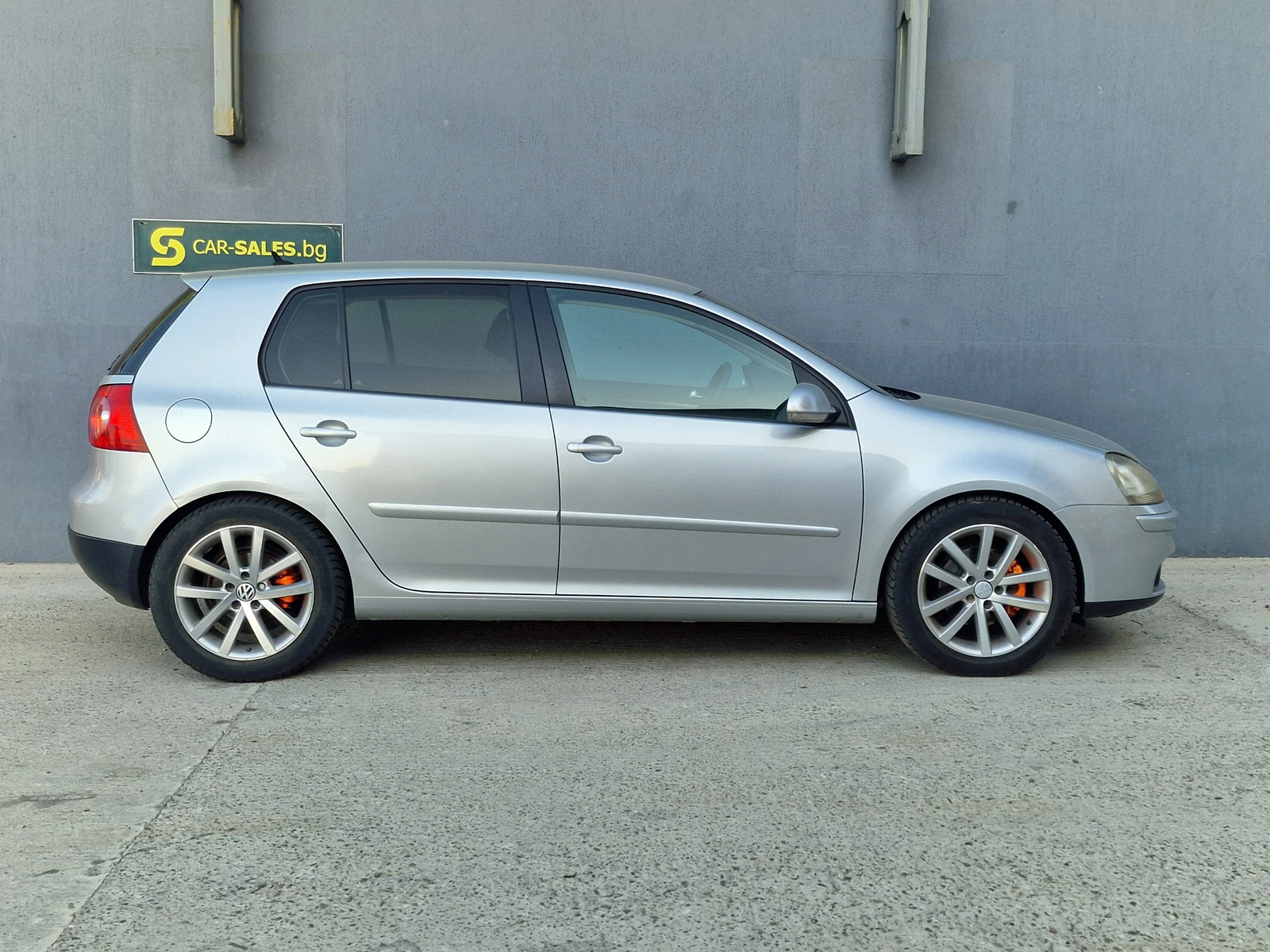 VW Golf 2.0 TDI Автоматик, снимка 9 - Автомобили и джипове - 55535580