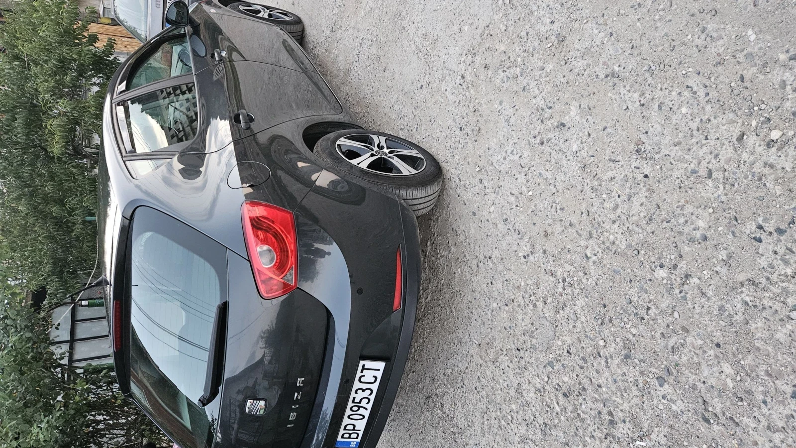 Seat Ibiza, снимка 5 - Автомобили и джипове - 55933300