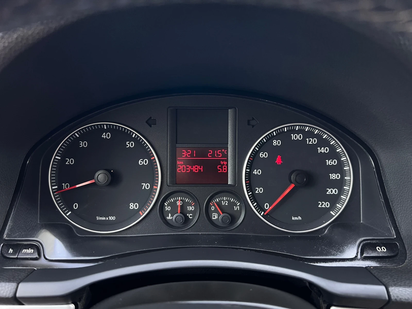 VW Golf 1.4i 80k.c * Климатроник* , снимка 15 - Автомобили и джипове - 55896491