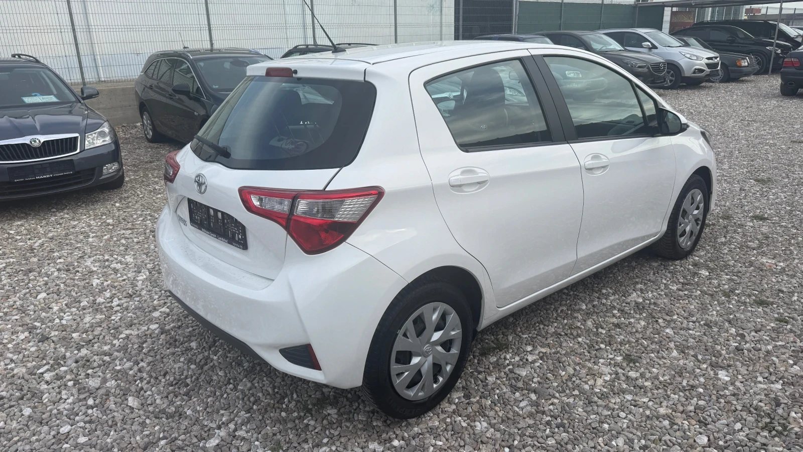 Toyota Yaris 1.0 i  | Mobile.bg � ����������� 4
