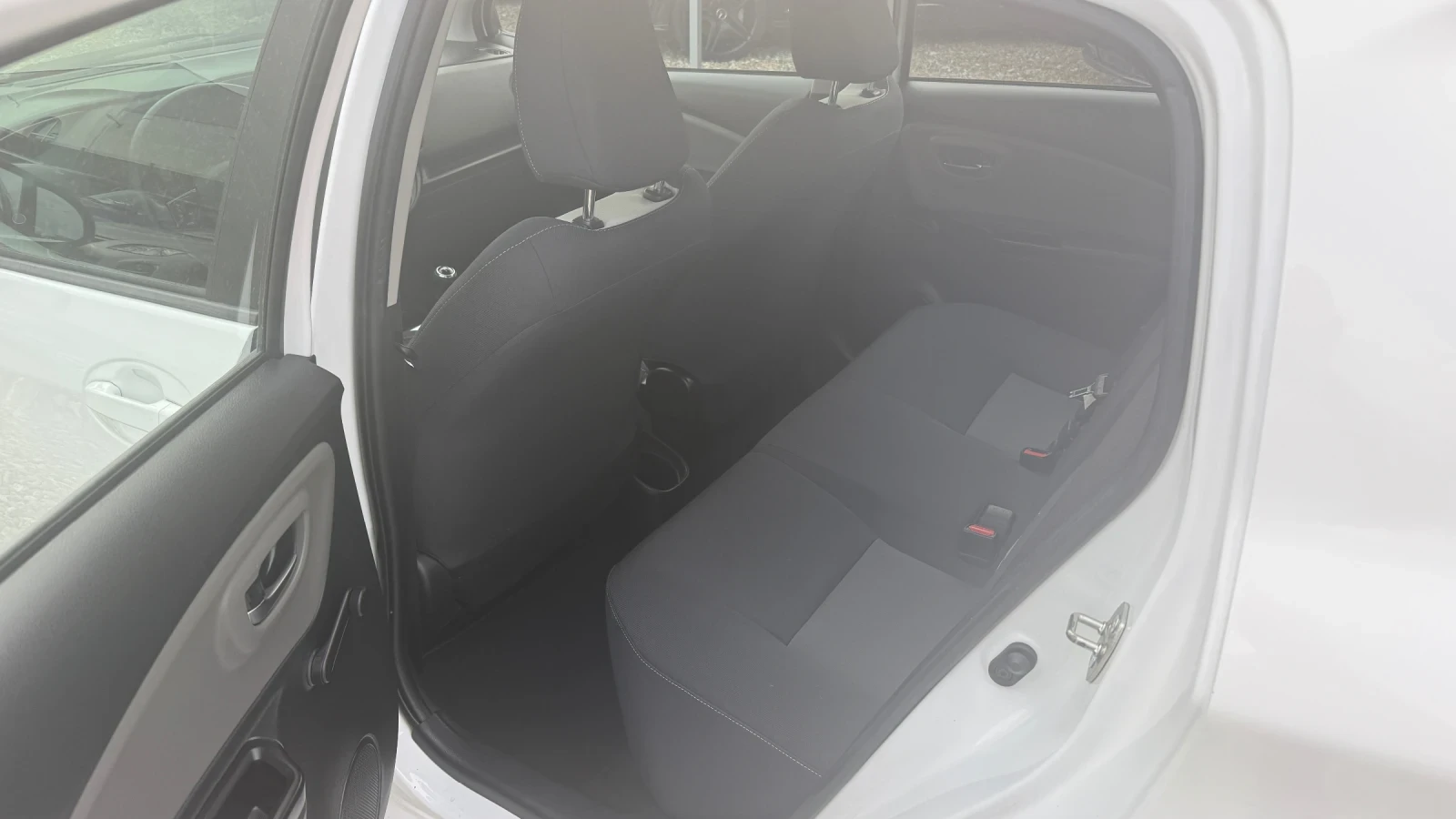 Toyota Yaris 1.0 i  | Mobile.bg � ����������� 7