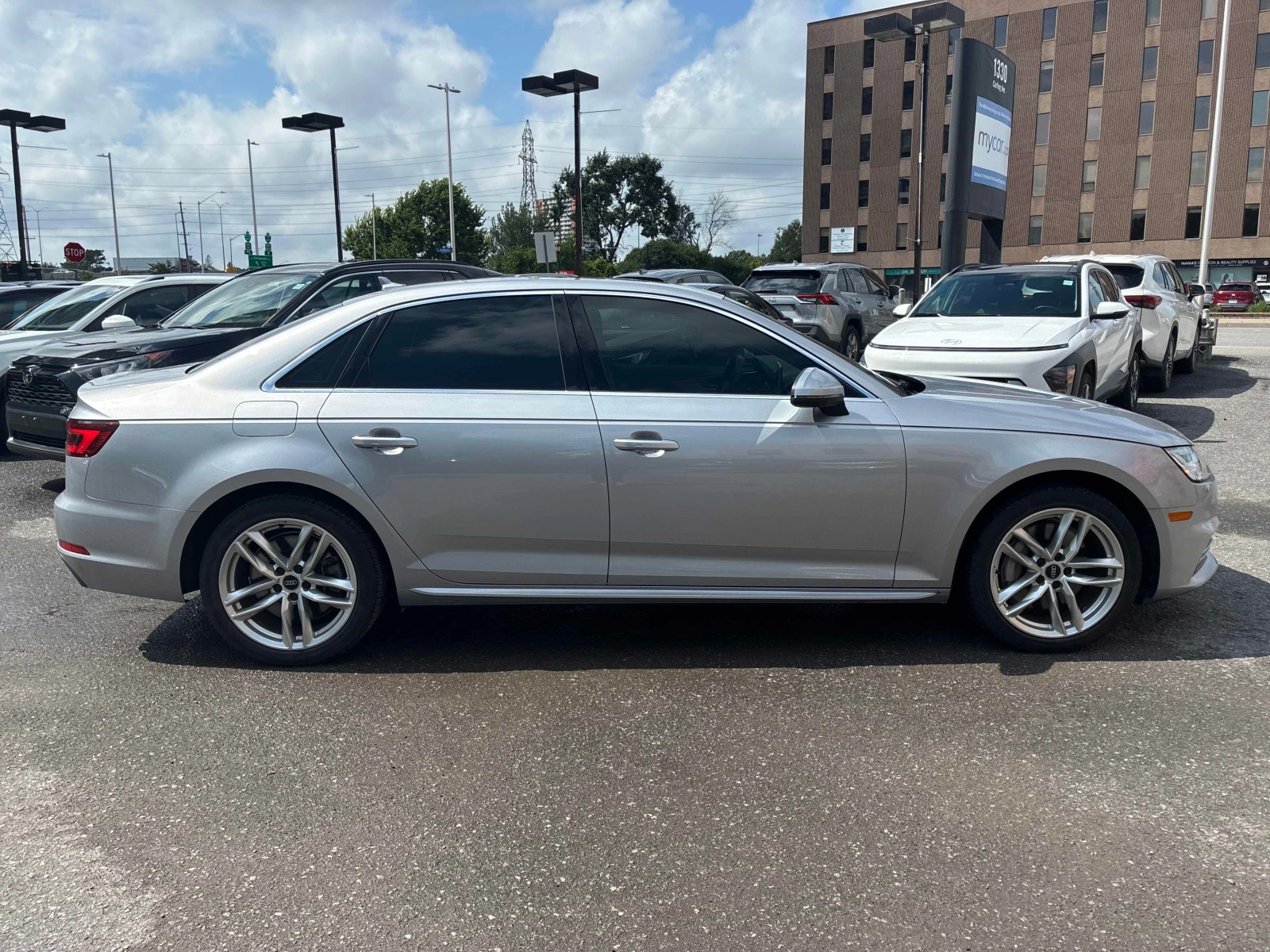 Audi A4 * Technik * CARFAX * ЦЕНА ДО БГ, снимка 3 - Автомобили и джипове - 56021996
