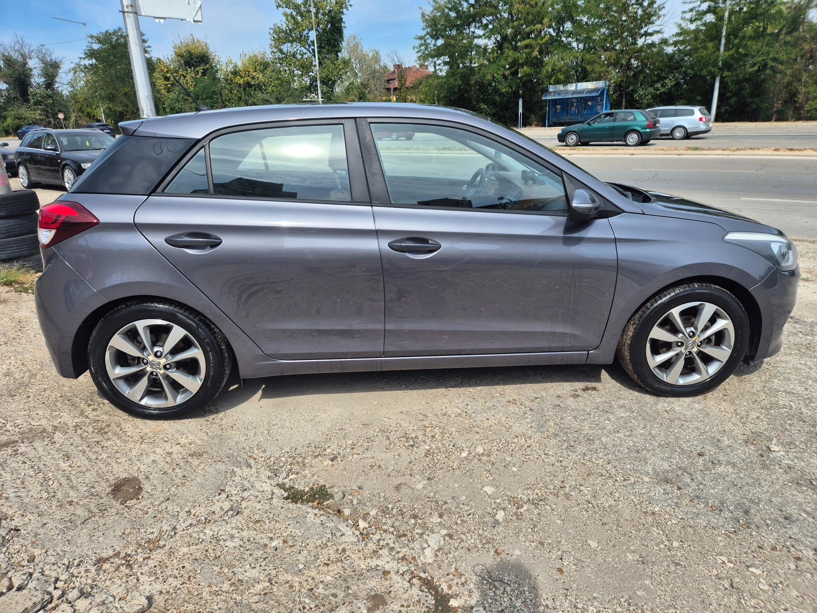 Hyundai I20 1.2i* ГАЗ, LED, снимка 4 - Автомобили и джипове - 56138237