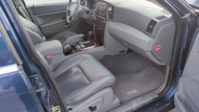 Jeep Grand cherokee 3.0 CRD, снимка 9 - Автомобили и джипове - 47740885