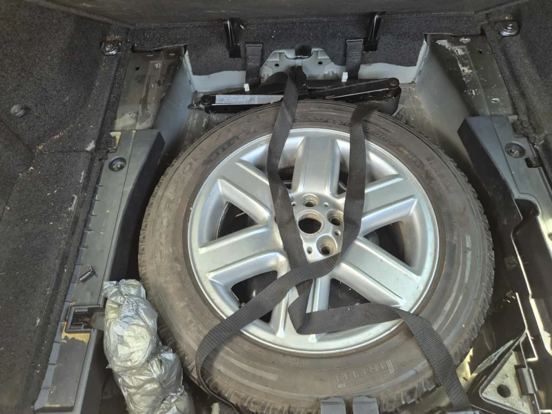 Land Rover Range rover Xenon теглич, снимка 4 - Автомобили и джипове - 51351571