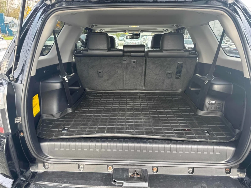 Toyota 4runner CARFAX* АВТОФИНАНСИРАНЕ БЕЗ ПЪРВОНАЧАЛНА ВНОСКА, снимка 12 - Автомобили и джипове - 53019406