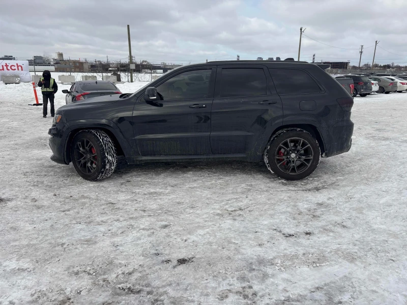 Jeep Grand cherokee SRT 6.4 V8 CARFAX , снимка 2 - Автомобили и джипове - 53484360
